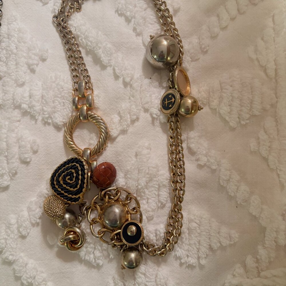 Banana Republic button toggle necklace statement 20"